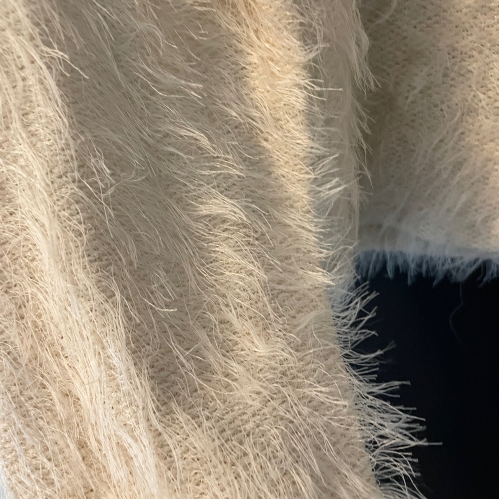 Mango fuzzy sweater - Picture 6 of 6
